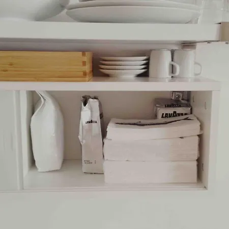 Spacious White Scandidesign Apartman *