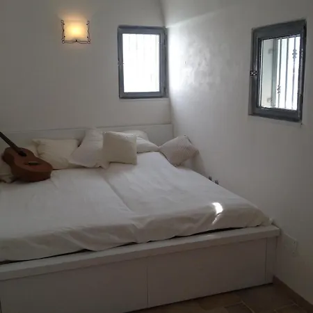 Spacious White Scandidesign Apartman Ostuni
